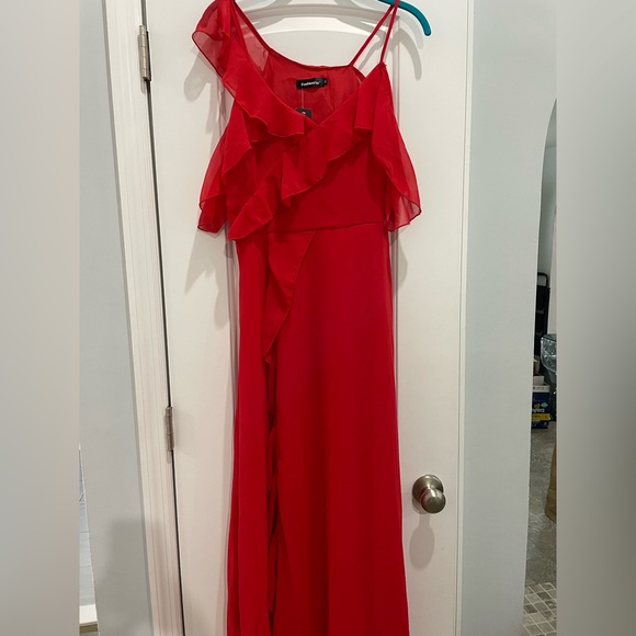 Fashionmia red chiffon ruffle off the shoulder maxi dress NWT size M - Picture 2 of 6